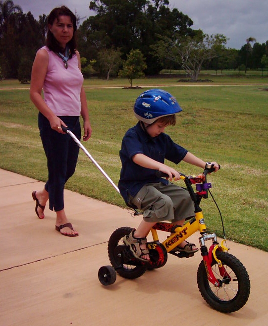 bike with parent handle
